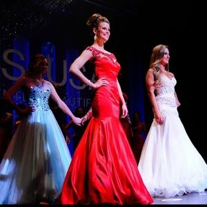 Sherri Hill Red Mermaid Gown